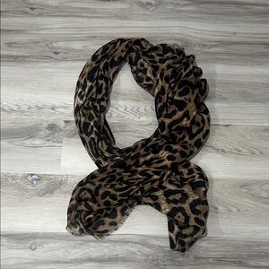 Leopard Print Scarf - Brown & Black